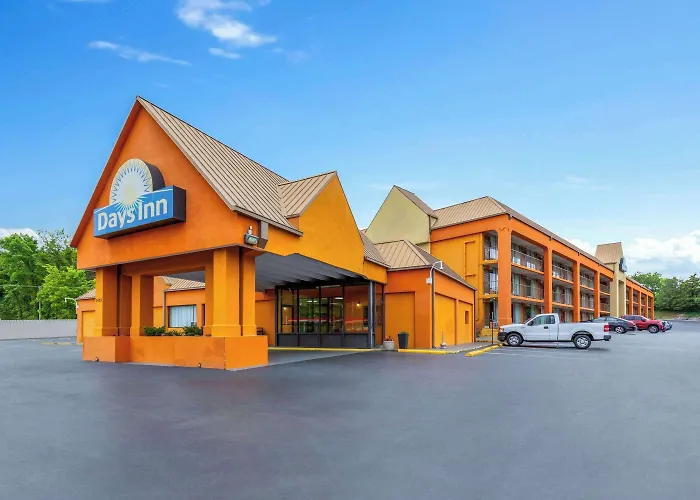 Days Inn By Wyndham Knoxville East