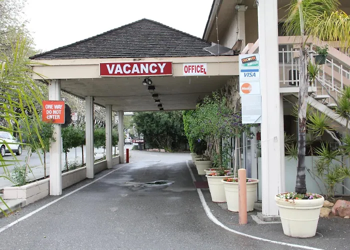 Caravelle Inn Extended Stay
