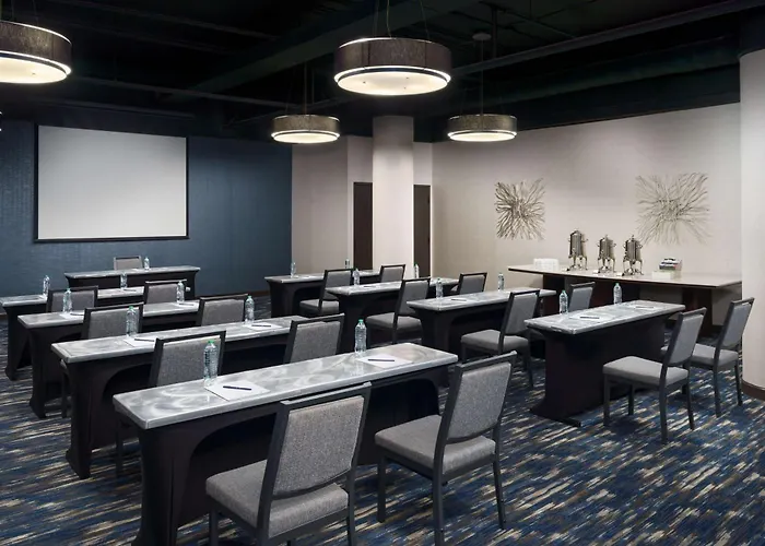 Doubletree By Hilton Charlotte City Center