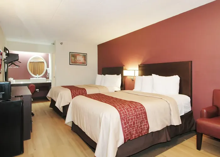 Red Roof Inn Plus Chicago - Hoffman Estates