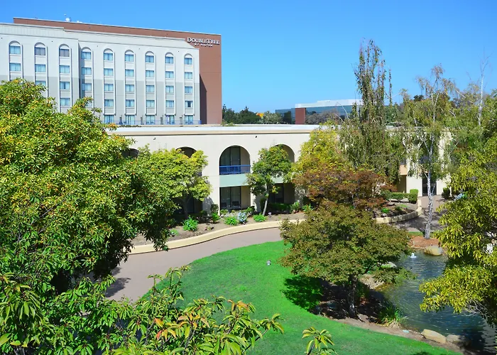 Doubletree By Hilton Newark-Fremont