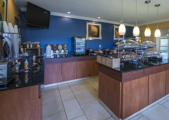 Days Inn By Wyndham Florence Near Civic Center