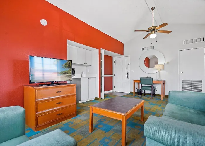 La Quinta Inn By Wyndham Costa Mesa Orange County