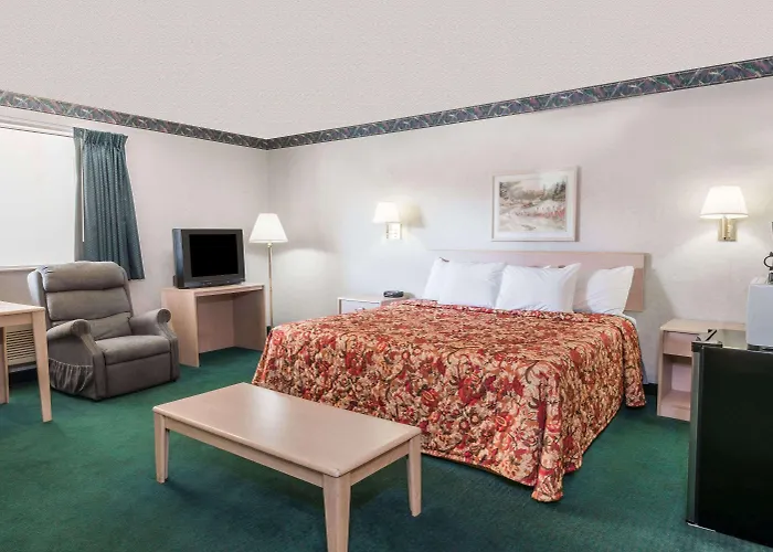 Knights Inn Ottawa