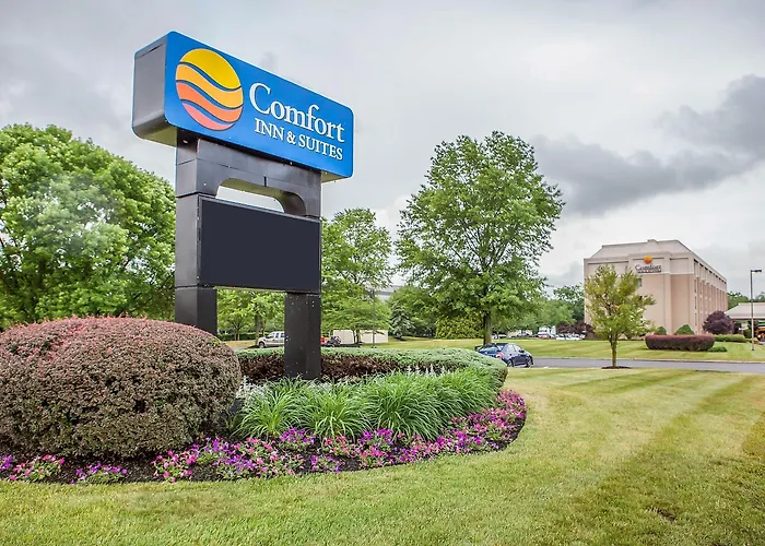 Comfort Inn&Suites Somerset - New Brunswick