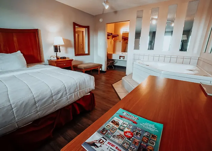 Lamplighter Inn And Suites - North