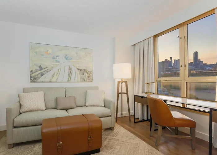 Sheraton Suites Market Center Dallas