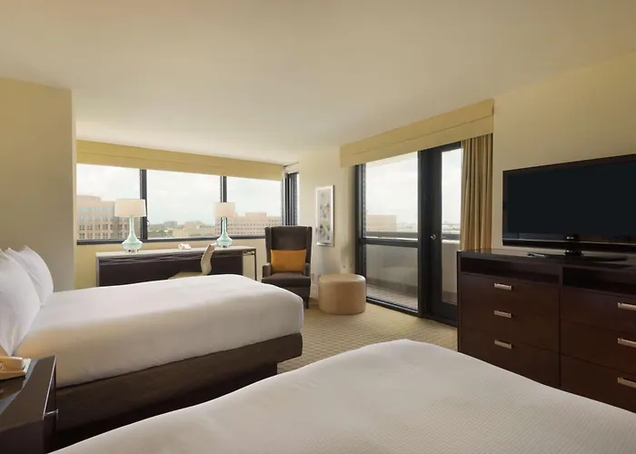 Hilton Miami Airport Blue Lagoon