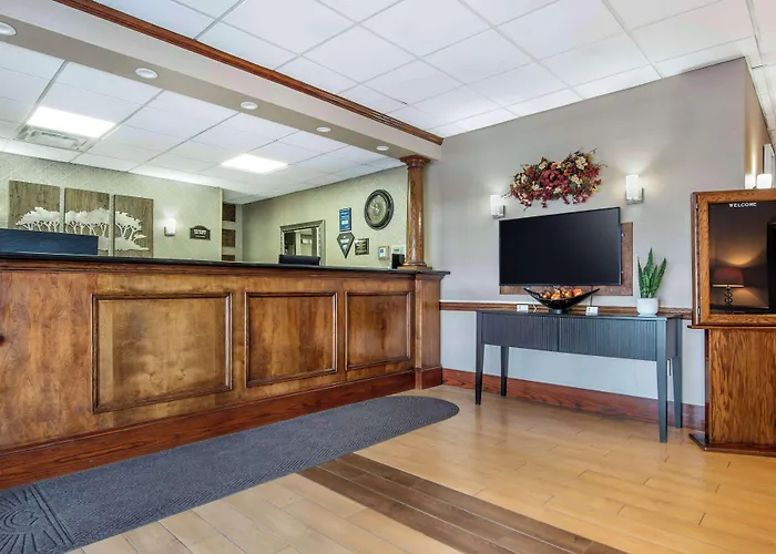 Best Western Plus Bridgeport Inn