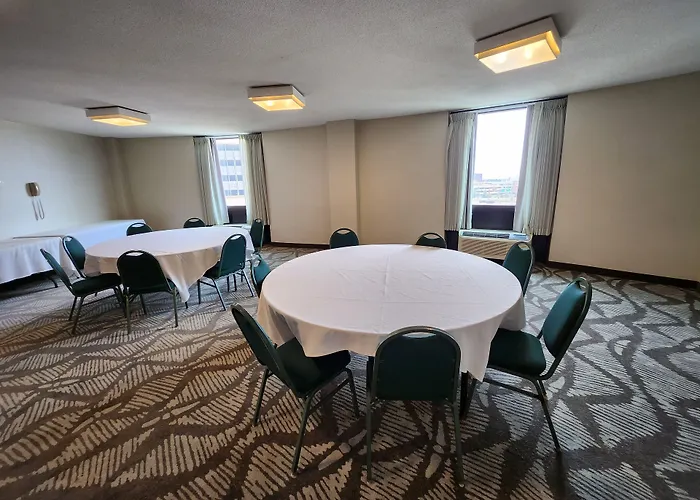 Radisson Hotel Duluth-Harborview