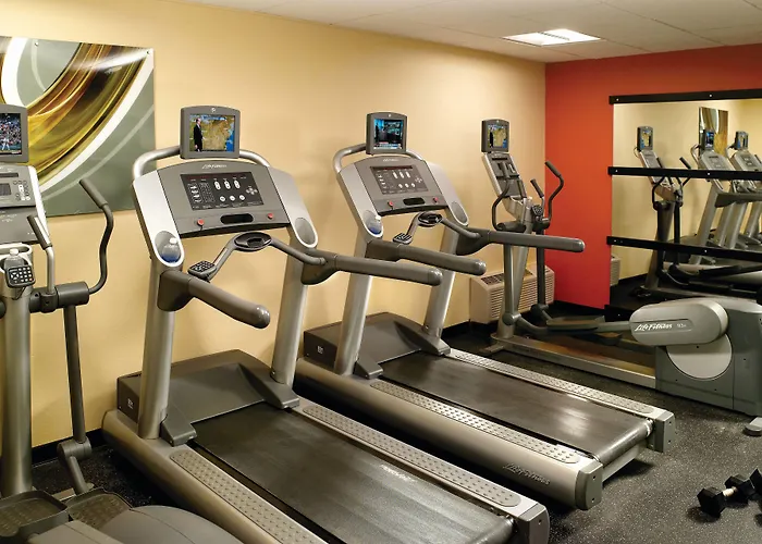 Courtyard By Marriott Macon