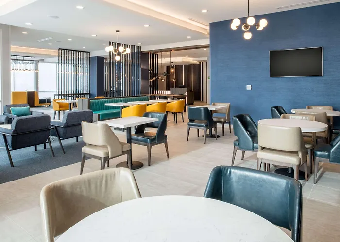 La Quinta Inn & Suites By Wyndham Spokane Downtown