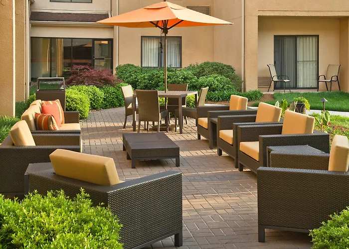 Courtyard By Marriott Raleigh Cary