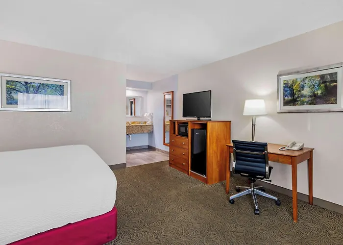 Best Western Thunderbird Motel