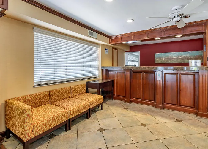 Best Western Town House Lodge