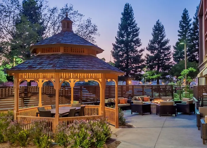 Courtyard By Marriott Santa Rosa
