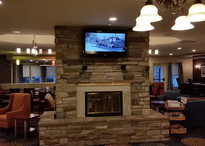 Holiday Inn Express Hotel & Suites Pittsburgh Airport By Ihg