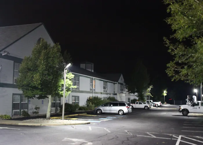 Baymont By Wyndham North Dartmouth Fall River
