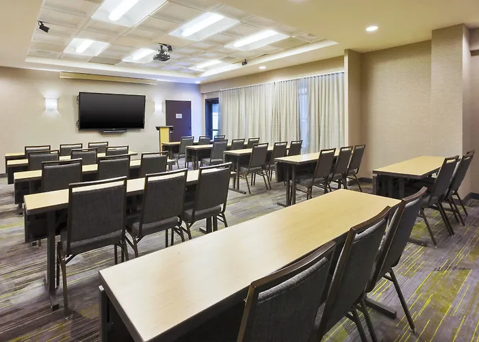 Courtyard By Marriott Secaucus Meadowlands