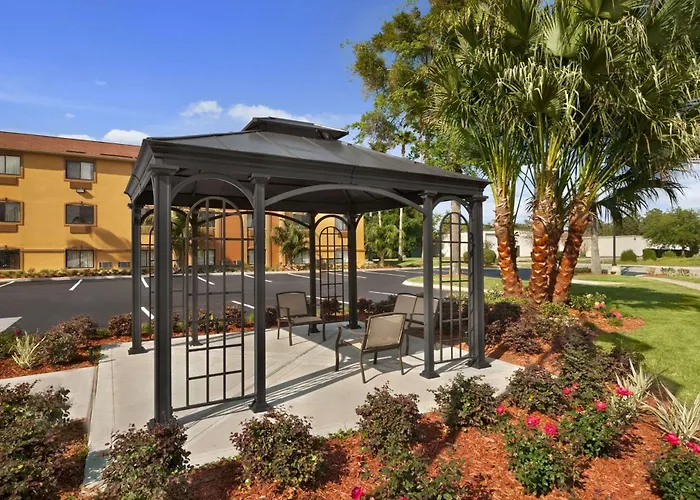 Days Inn By Wyndham Jacksonville Orange Park Near Nas Jax