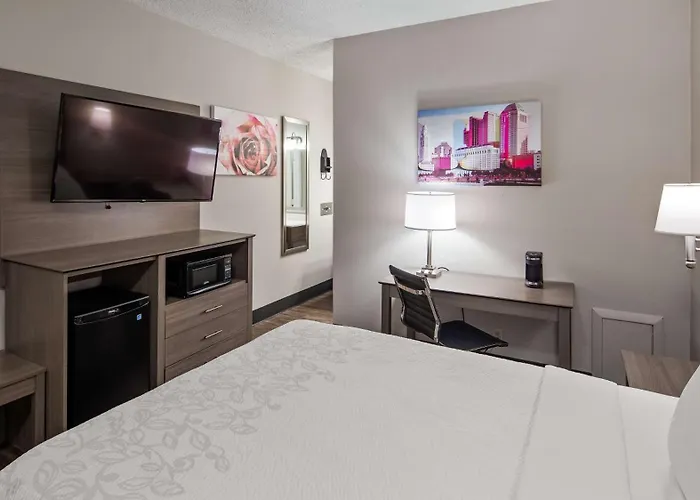 Surestay Hotel By Best Western Findlay