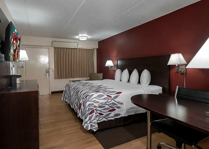 Red Roof Inn Champaign - University
