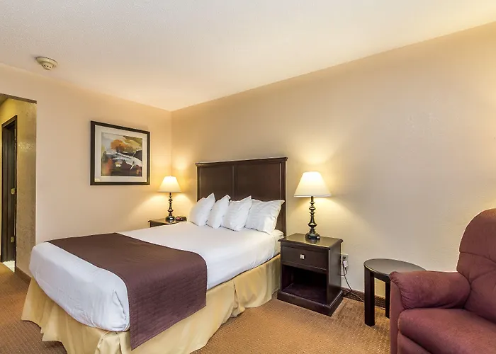 Baymont By Wyndham Kansas City Ku Medical Center