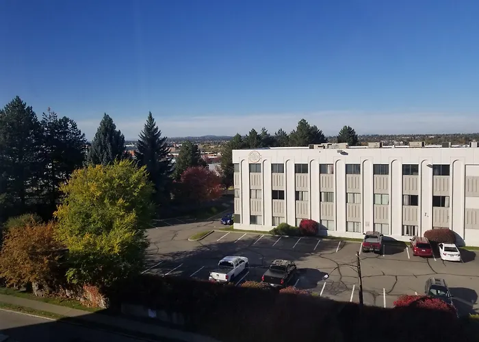 Ramada By Wyndham Downtown Spokane