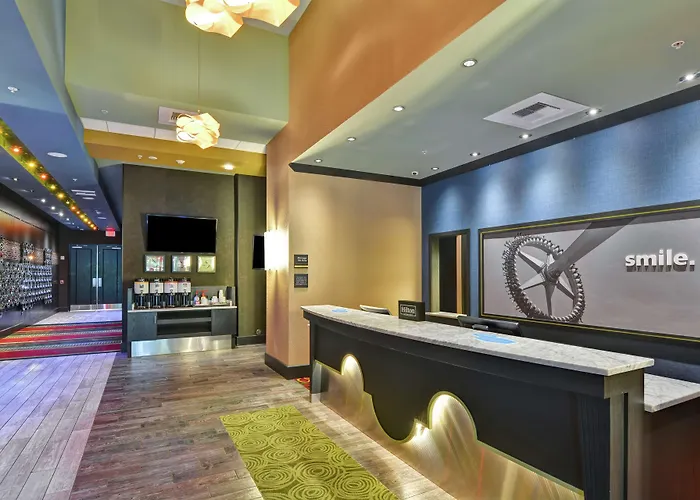 Hampton Inn & Suites Crabtree