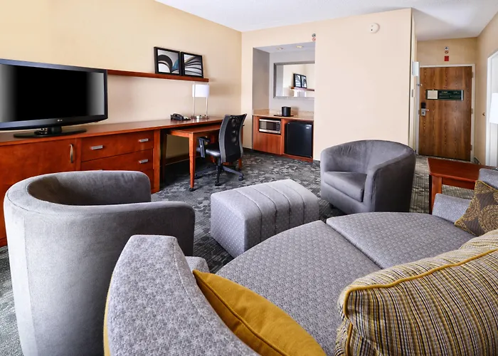 Courtyard By Marriott Dallas Richardson At Spring Valley