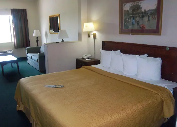 Quality Suites Hickory South