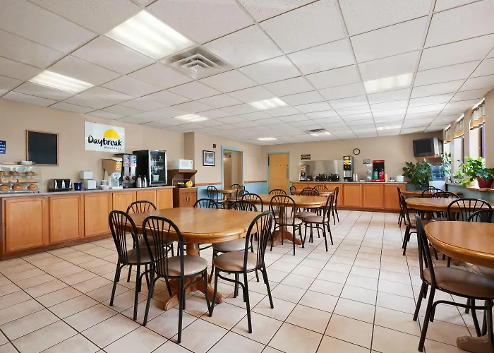 Days Inn By Wyndham Colchester Burlington