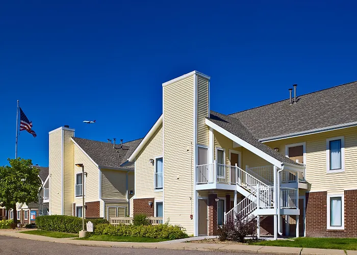 Sonesta Simply Suites Cleveland Westlake