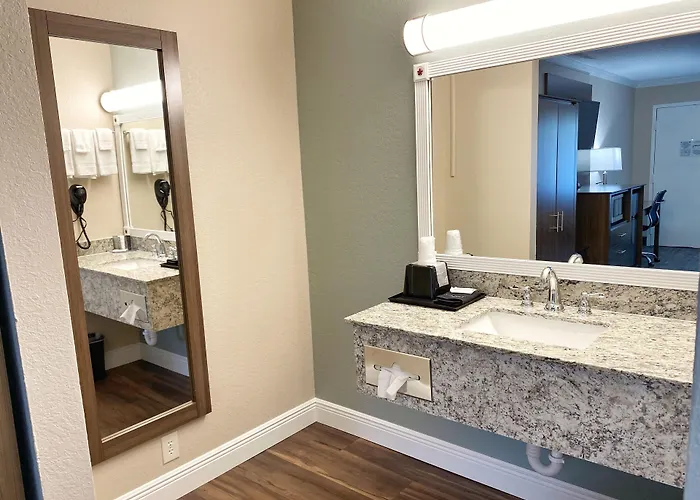 Roadstar Hotel Zephyrhills-Dade City-Wesley Chapel Area