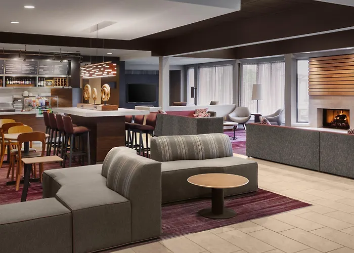 Courtyard By Marriott Mahwah