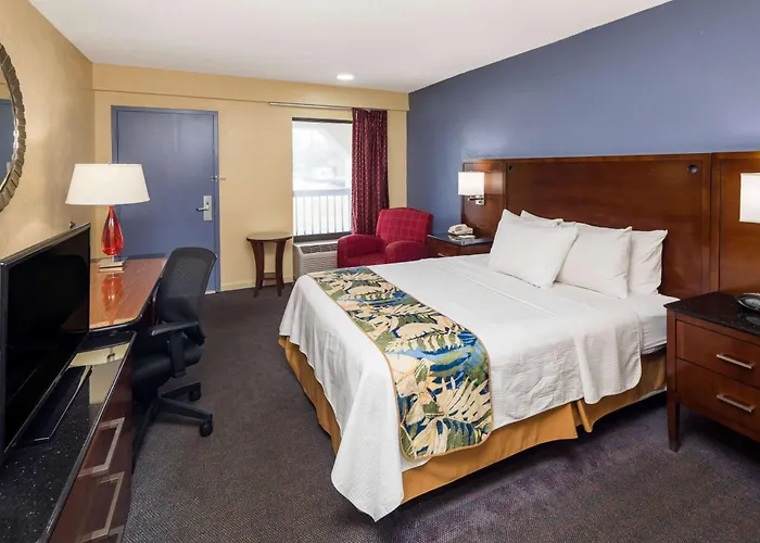 Days Inn By Wyndham Walterboro