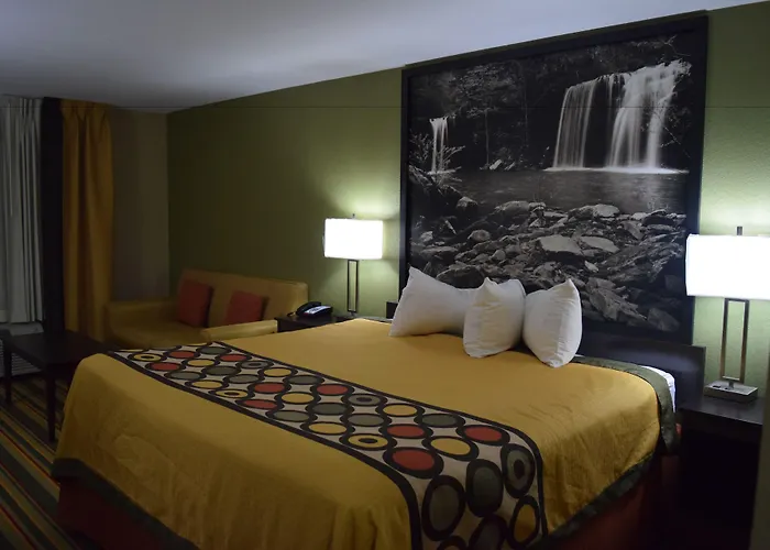 Super 8 By Wyndham Paragould