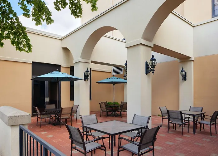 Embassy Suites By Hilton Greensboro Airport