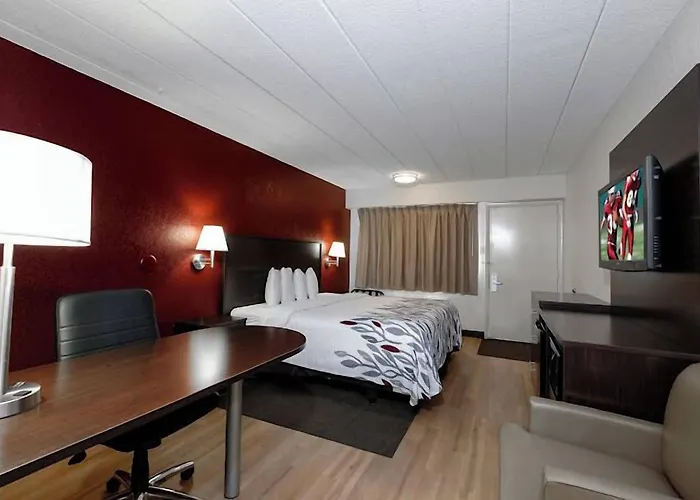 Red Roof Inn Detroit - Farmington Hills