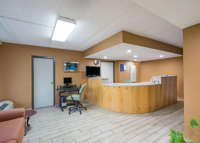 Days Inn By Wyndham Hurricane Mills
