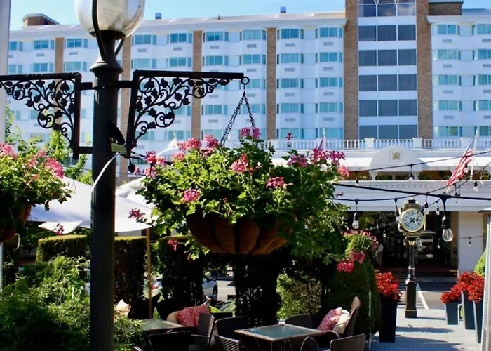 Garden City Hotel