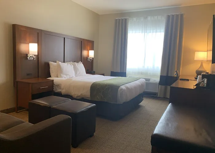 Comfort Suites Peoria I-74