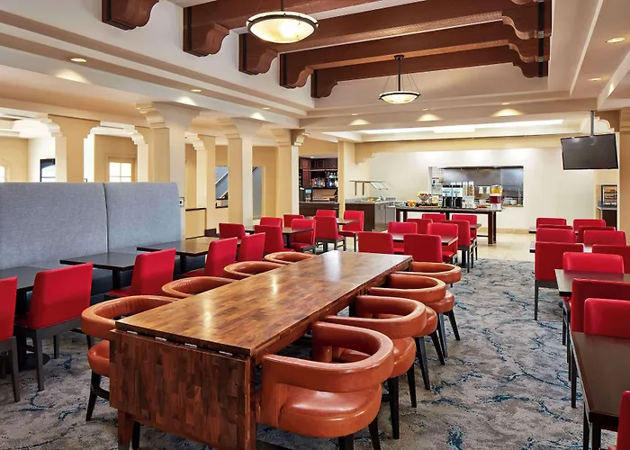 Hilton Garden Inn Valencia Six Flags