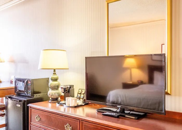 University Place Hotel And Conference Center