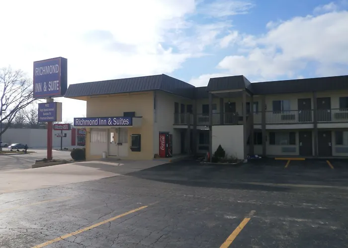 Richmond Inn & Suites Near Dayton I-70