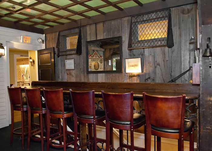 Concord'S Colonial Inn