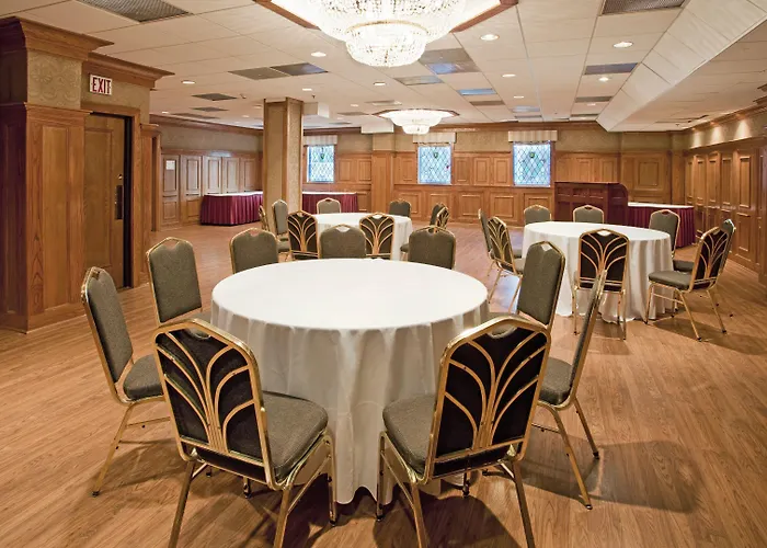 Clayton Plaza Hotel & Extended Stay
