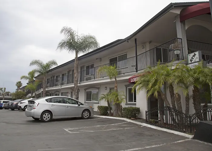 Harbor Inn & Suites Oceanside Marina Camp Pendleton