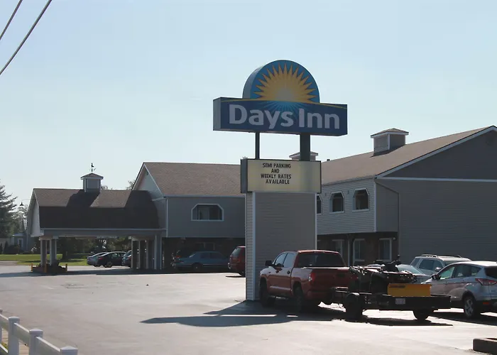 Days Inn By Wyndham Davenport Ia
