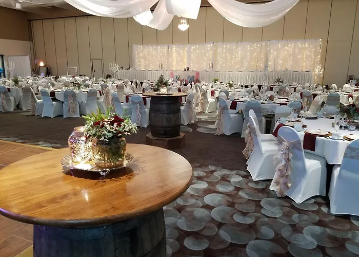 Oshkosh Marriott Waterfront Hotel & Convention Center